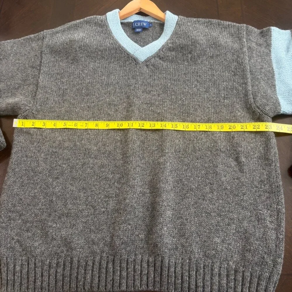 J. Crew Vintage 90s Mens Wool Sweater LT Gray Blue Trim Striped Sleeve Hong Kong